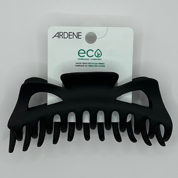 Free w/ purchase ⎮ NWT Claw Clip - Picture 3 of 3